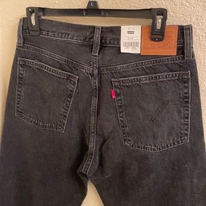 Levi’s Wedgie Straight 29x28, new with tags, black